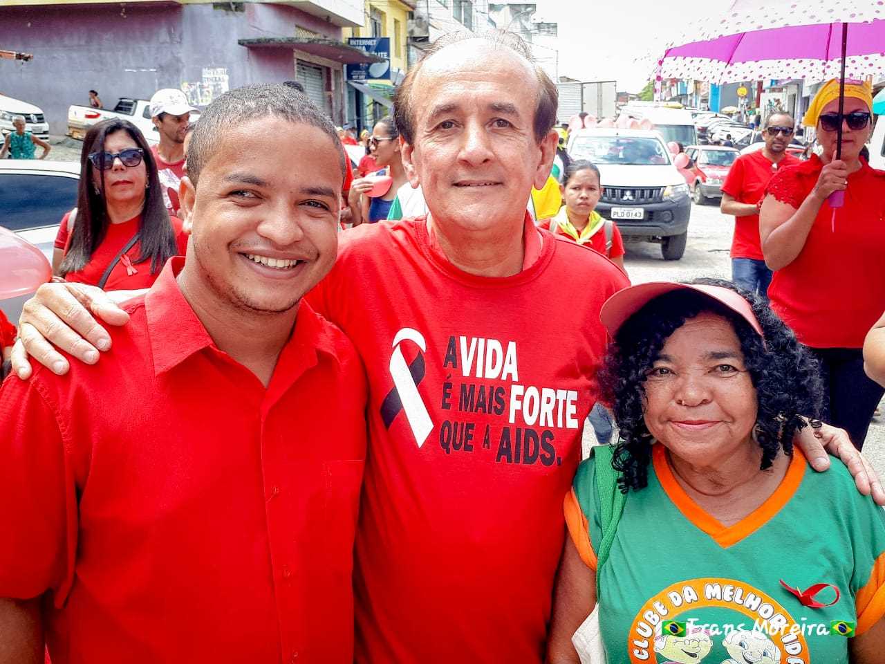 Caminhada do dezembro vermelho